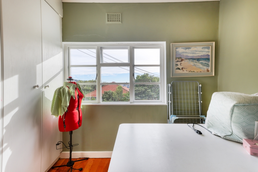 2 Bedroom Property for Sale in Vredehoek Western Cape